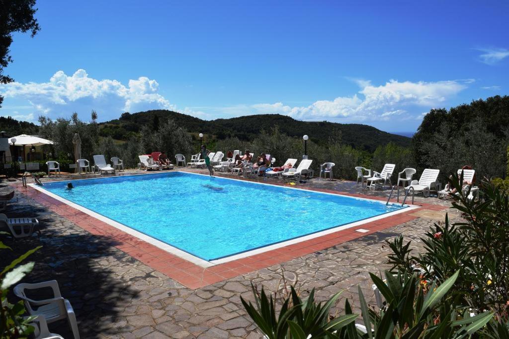 Divacamp Glamping Resort Campiglia Marittima Luaran gambar